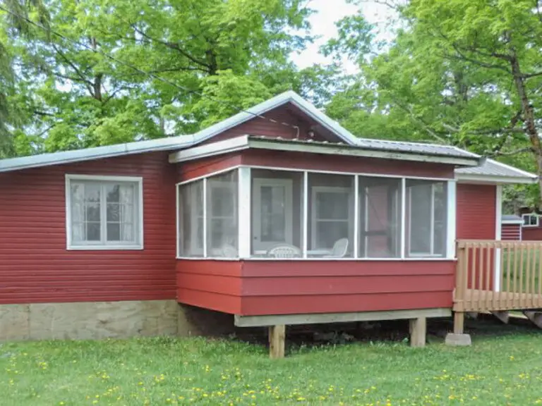 screened porch side exterior